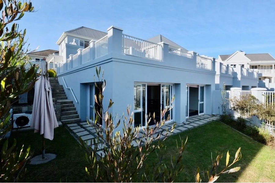 5 Bedroom Property for Sale in Kingswood Golf Estate Western Cape